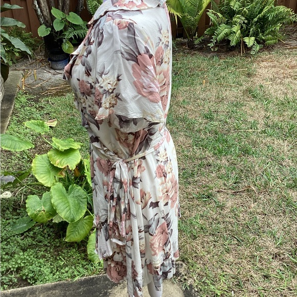 Paige wrap dress - Picture 3 of 8